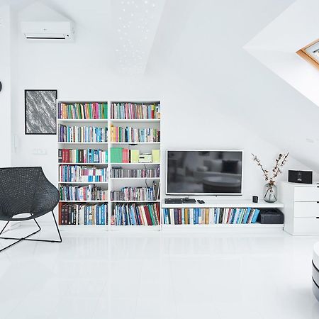 Unique Design Loft In Middle Of Centre Of Old Town With Netflix Διαμέρισμα Krasków Εξωτερικό φωτογραφία